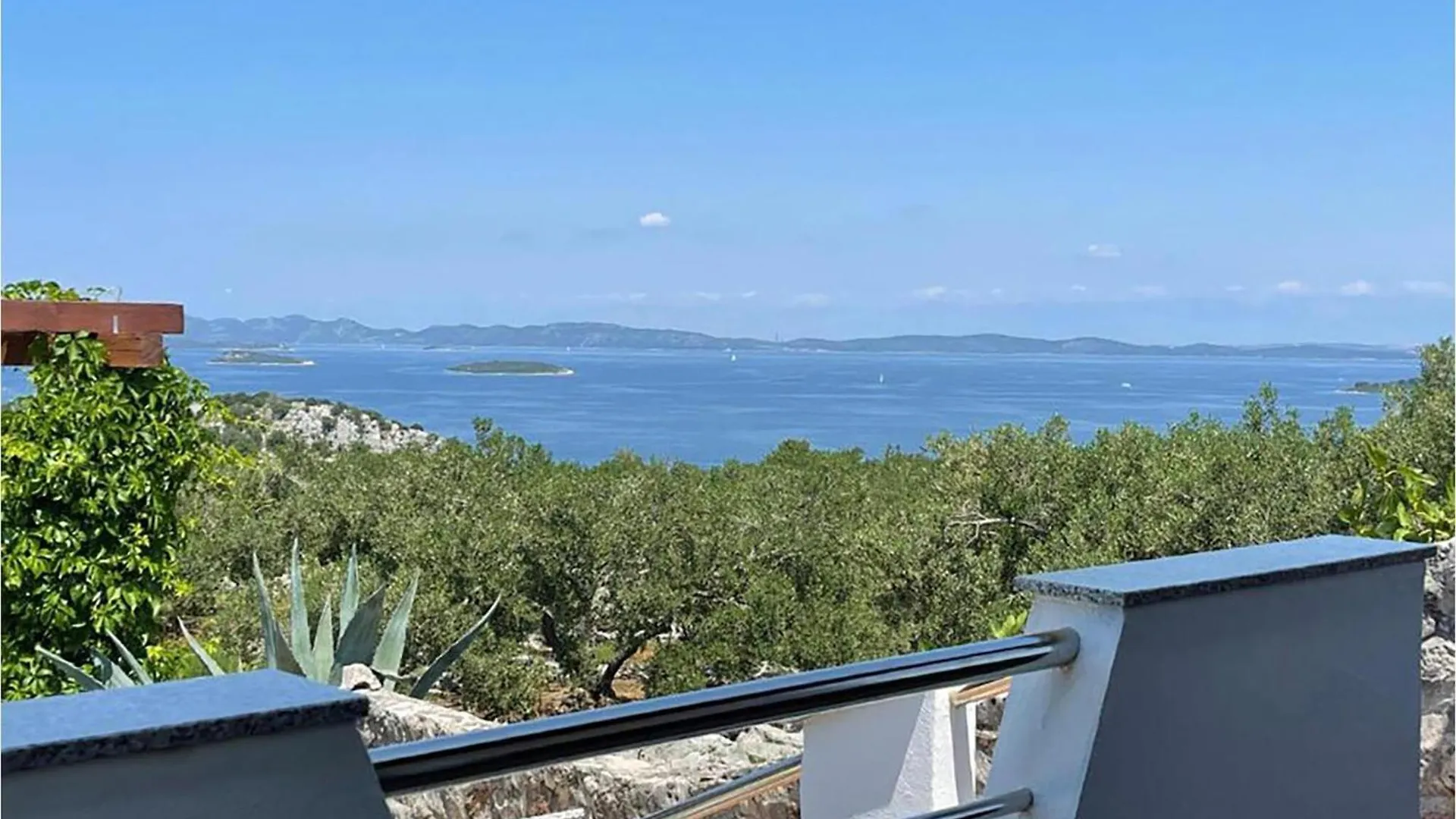 Awesome Home In Sali With House Sea View