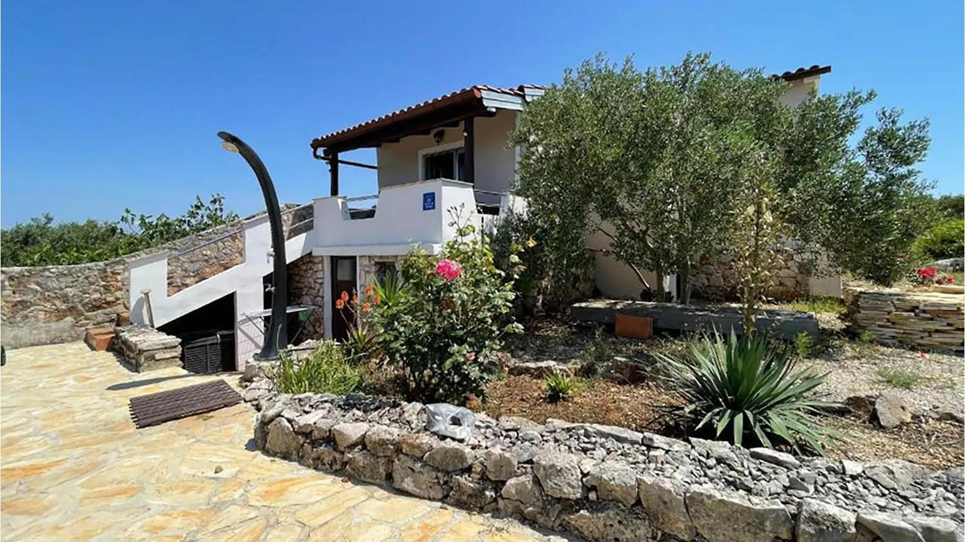 Vakantiehuis Awesome Home In Sali With House Sea View